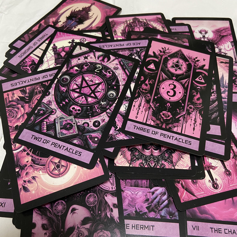 Розовая готическая колода Таро – обзор и цена Board Game Horror